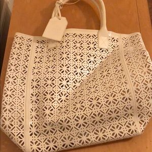 White Tory Burch tote